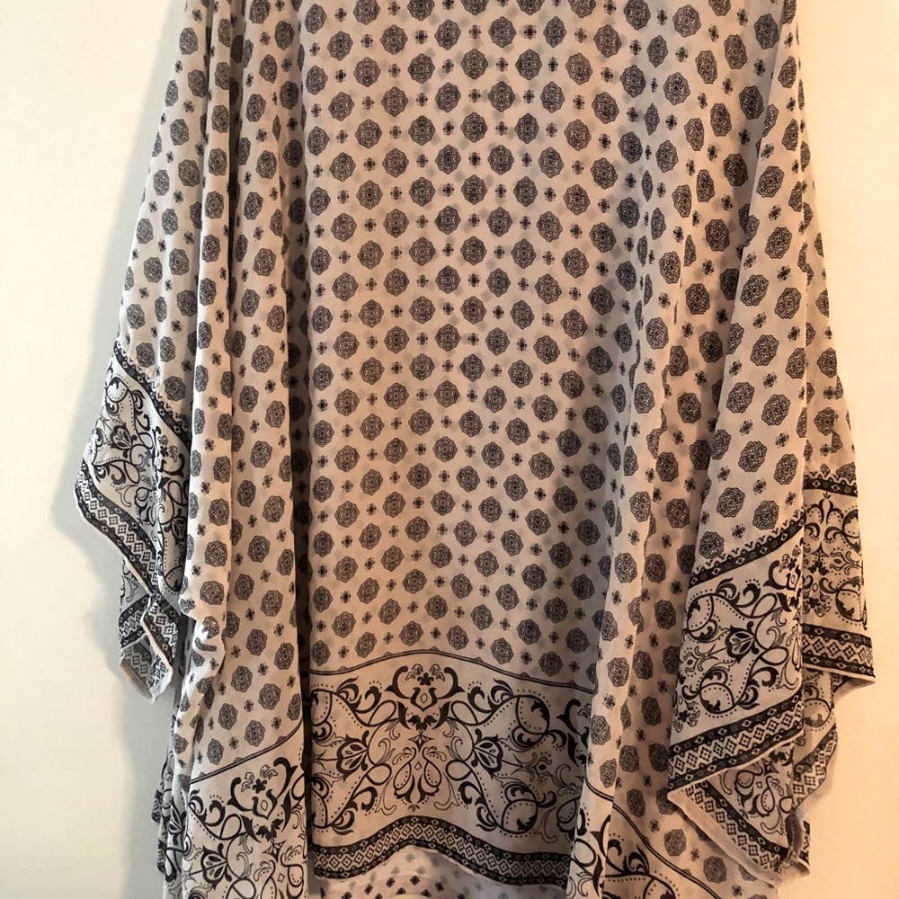 Two-Fer Ruana Style Top View 3